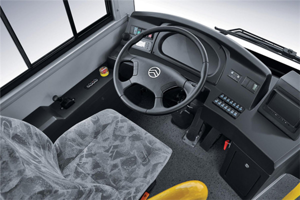 金旅XML6125JEVK0C公交车（纯电动10-46座）