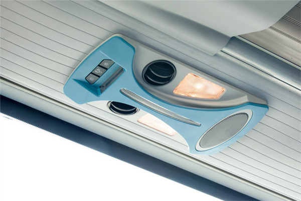 金旅XML6887J25Y客车（柴油国五24-38座）