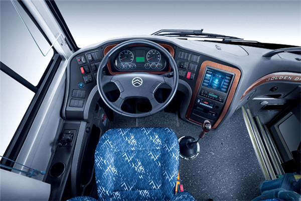 金旅XML6957J15N客车（天然气国五24-40座）