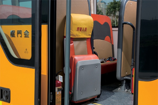 金旅XML6791J15ZXC中小学生专用校车（柴油国五24-37座）