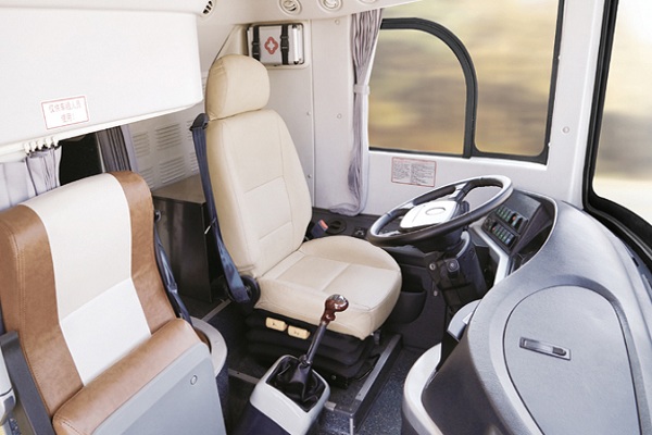 金旅XML6128J35N客车（天然气国五24-55座）