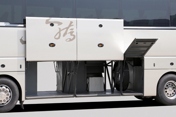 金旅XML6128J55N客车（天然气国五24-55座）