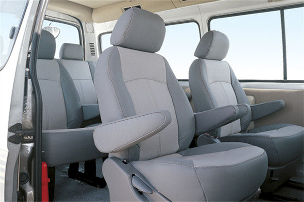 金旅XML6532JC8客车（柴油国四10-14座）