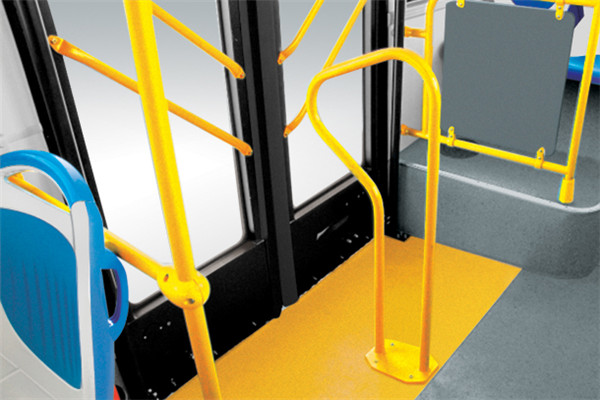 金旅XML6185J15CN公交车（天然气国五24-58座）