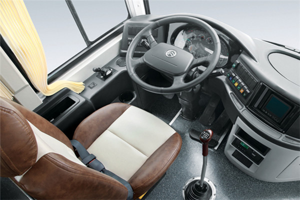 金旅XML6117J25N客车（天然气国五24-53座）