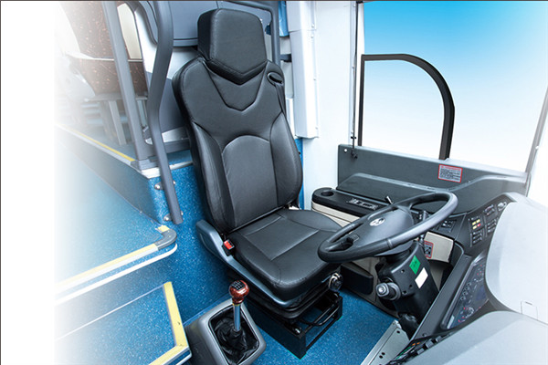 金龙XMQ6125AYD5D客车（柴油国五24-57座）