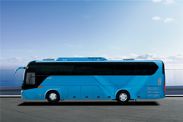 金龙XMQ6115AYD5D客车（柴油国五24-55座）