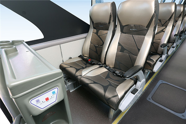 金龙XMQ6129DYN5A客车（天然气国五24-49座）