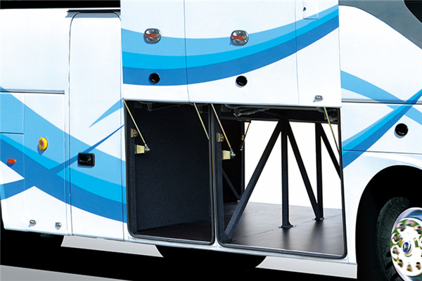 金龙XMQ6125HYD5C客车（柴油国五24-54座）