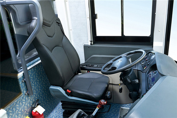 金龙XMQ6125HYN5C客车（天然气国五24-54座）