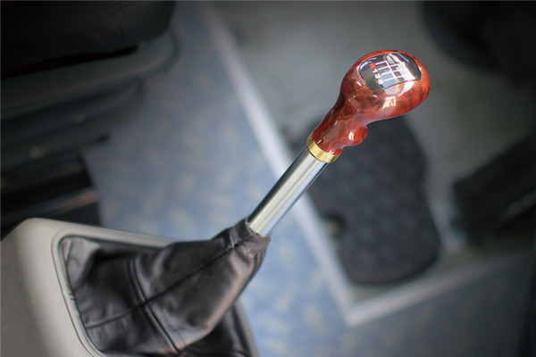 金龙XMQ6119FYD5C客车（柴油国五24-57座）