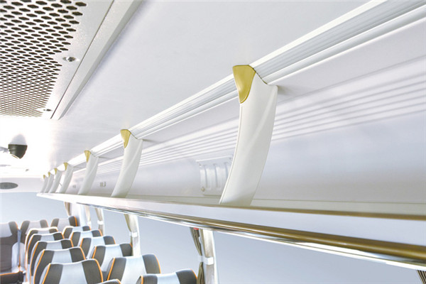 金龙XMQ6119FYD5B客车（柴油国五24-57座）