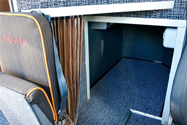 金龙XMQ6119FYN5C客车（天然气国五24-57座）