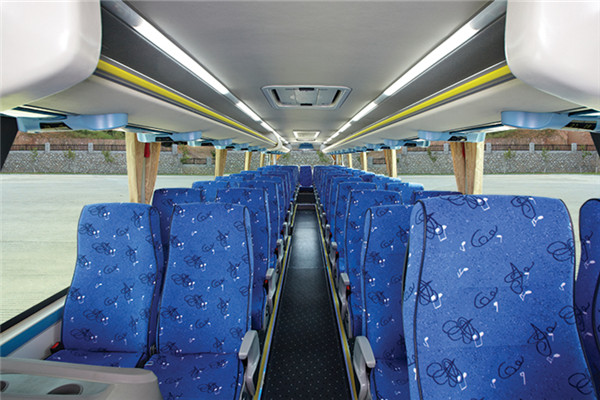 金龙XMQ6140FYD5C客车（柴油国五24-65座）