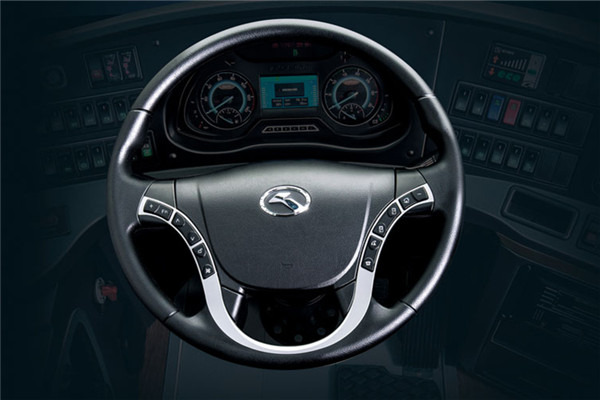 金龙XMQ6101CYD5C客车（柴油国五24-44座）