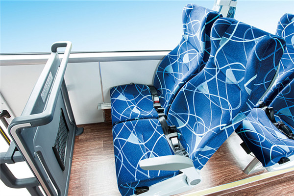 金龙XMQ6112AYD5D客车（柴油国五24-52座）