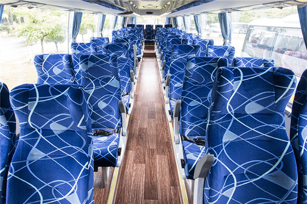 金龙XMQ6112AYN5D客车（天然气国五24-52座）