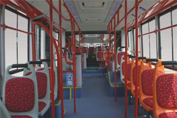 黄海DD6161B01N公交车（天燃气国五24-51座）