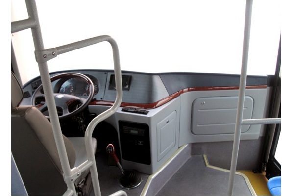 东风超龙EQ6850CHTN公交车（天然气国五10-31座）