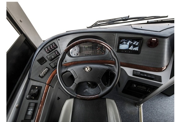 东风超龙EQ6120CBEVT公交车（纯电动10-46座）