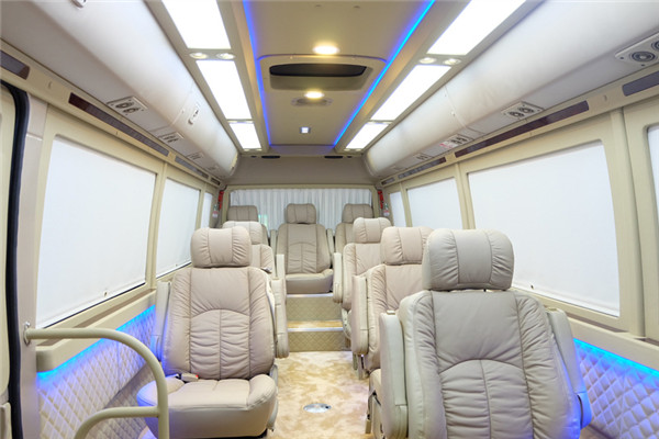 晶马JMV6705CF客车（柴油国五10-23座）