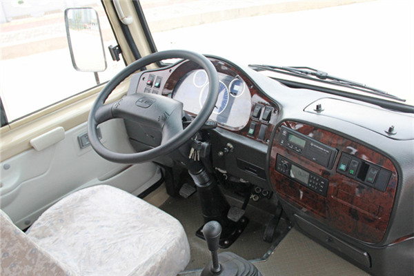 晶马JMV6607GF公交车（柴油国五10-18座）