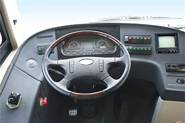 亚星JS6111SHCP双层公交车（天然气国五24-76座）