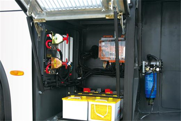 亚星YBL6117HP客车（柴油国五24-48座）