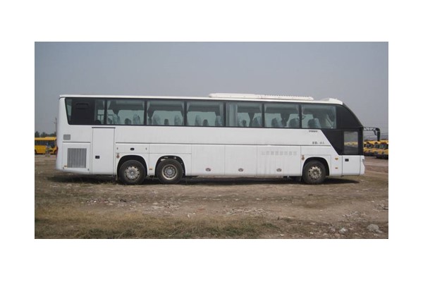 宇通ZK6132HNQ1Y客车（天然气国五24-59座）