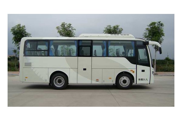 金旅XML6757J95Z客车（柴油国五24-32座）