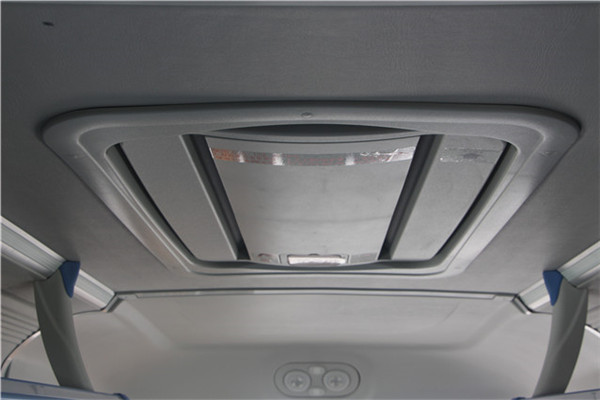 南京金龙NJL6117BEV19客车（纯电动24-53座）