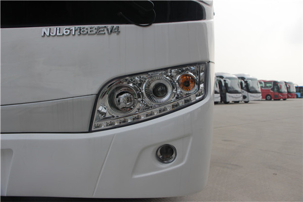 南京金龙NJL6118BEV5客车（纯电动24-53座）