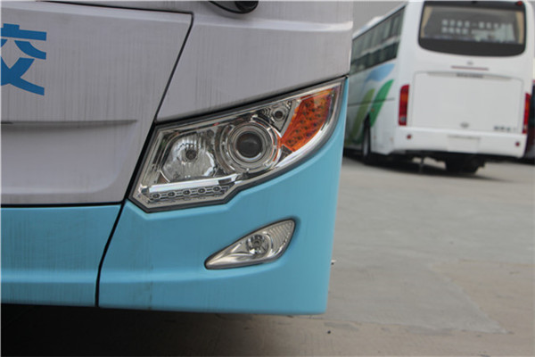 南京金龙NJL6129BEV6公交车（纯电动24-36座）