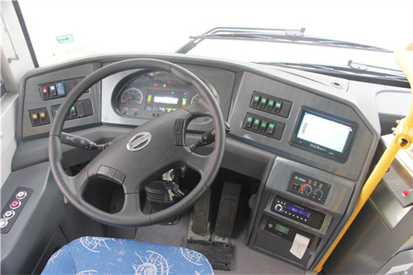 南京金龙NJL6859BEV5公交车（纯电动10-28座）