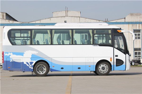 南京金龙NJL6808Y5客车（柴油国五24-35座）