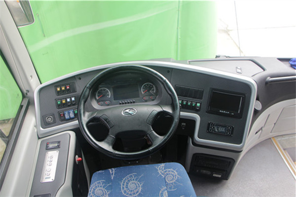 南京金龙NJL6820BEVG1公交车（纯电动24-35座）