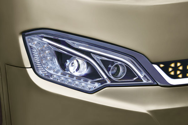 金旅XML6129J15S1客车(柴油国五24-54座)