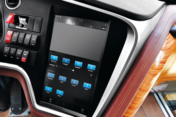 金旅XML6129J15S1客车(柴油国五24-54座)