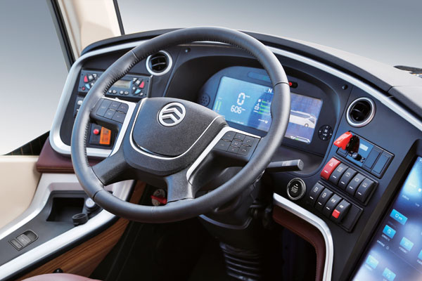 金旅XML6129J15S1客车(柴油国五24-54座)