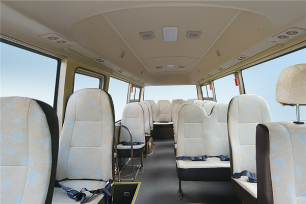 金龙XMQ6706AYD4D1客车（柴油国四10-23座）