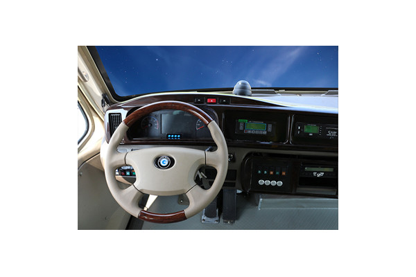 陆地方舟RQ6830YEVH0客车（纯电动25-33座）