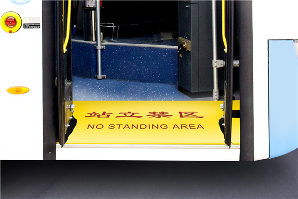 南京金龙NJL6100EV8公交车（纯电动19-37座）