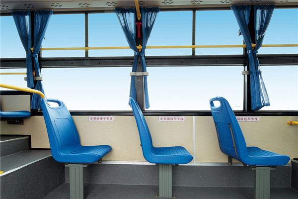 海格KLQ6109GAHEVC5L插电式公交车（天然气/电混动国五24-39座）