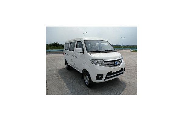 南京金龙NJL6420BEV8多用途轻客（纯电动5-7座）