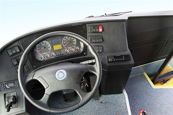 申龙SLK6809USD5公交车（柴油国五14-28座）