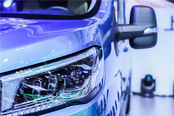 上汽大通SH6551H2DB多用途轻客（柴油国六7-8座）