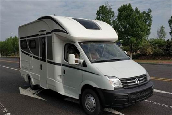 百路佳JXK5040XLJ旅居车（柴油国五2-6座）