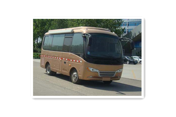 中通LCK5061XLJQ5A旅居车（柴油国五4-6座）