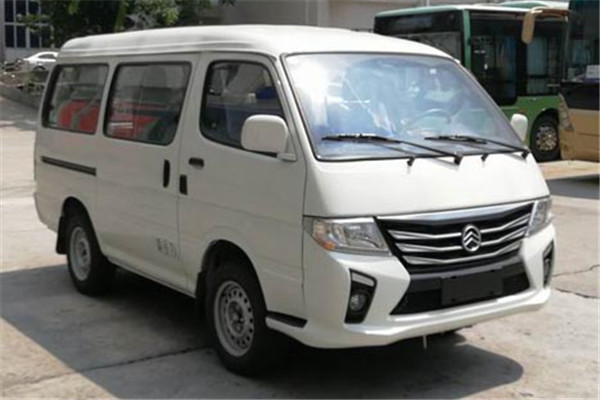 金旅XML5028XSW15商务车（汽油国五4-6座）