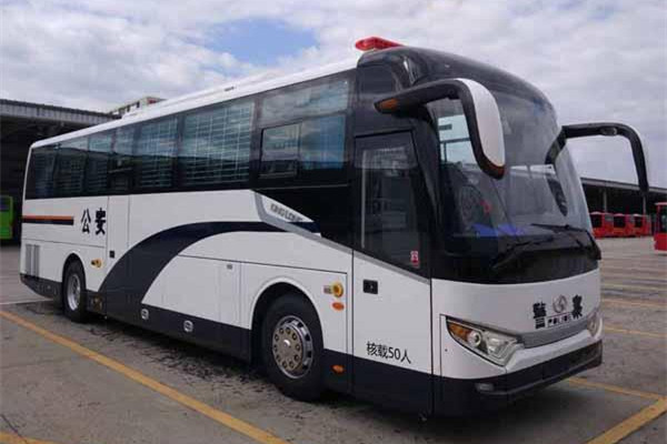 金龙XMQ5162XQC囚车（柴油国五24-50座）